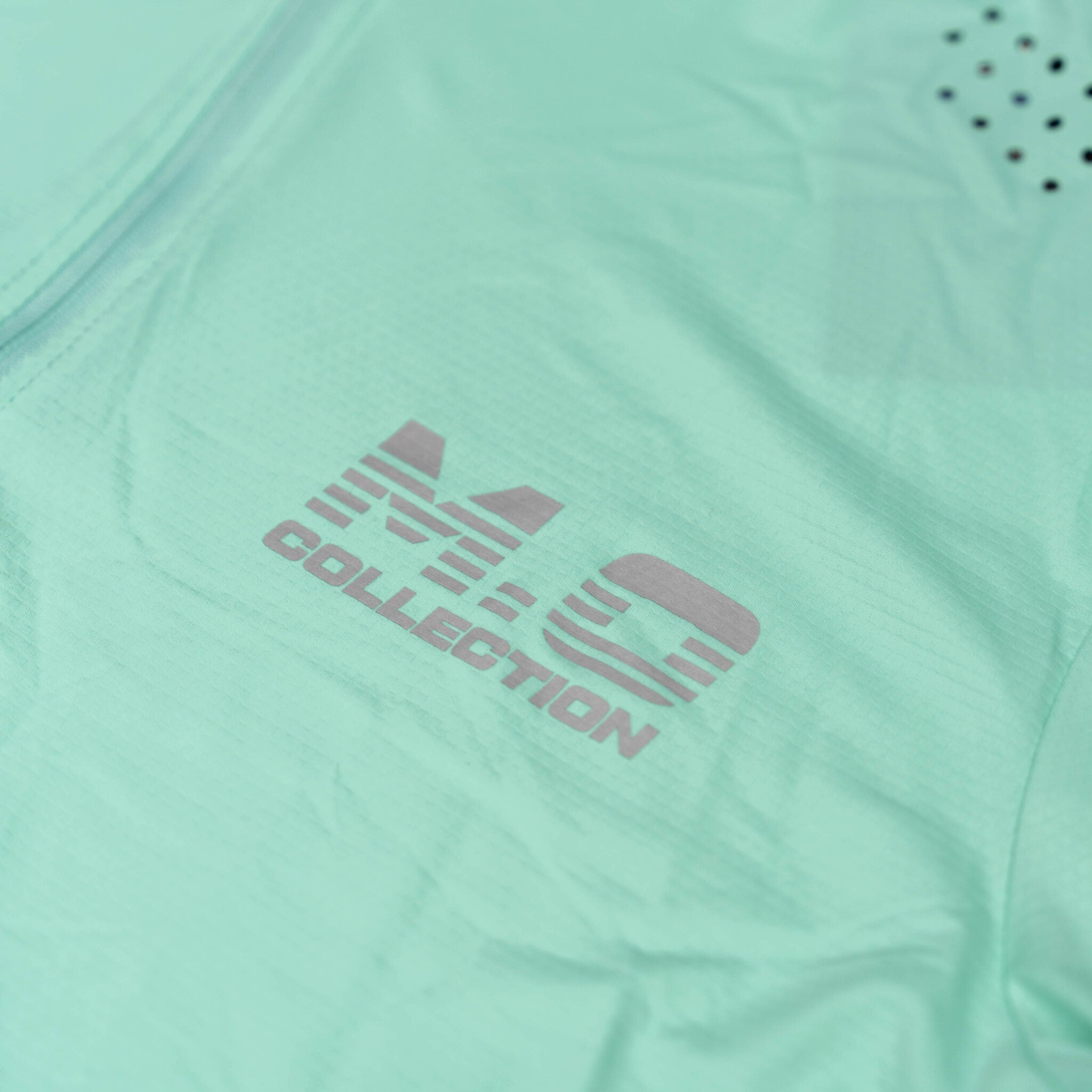 reflective motion core 1/4 zip long sleeve (fitted)